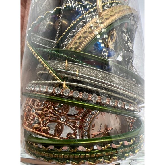 Assorted Jewelry Gift Set In Love-Themed Glass Vase - Picture 9 of 10